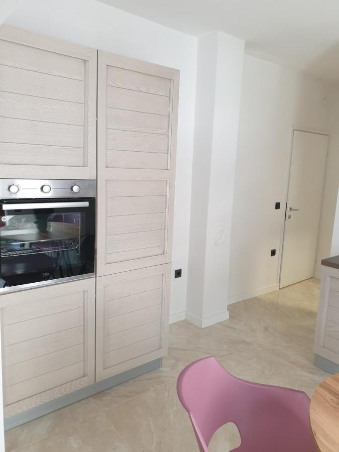 Apartments Gabi Omis Luaran gambar